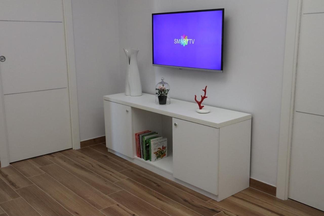 Residenza La Reggia Bed & Breakfast Caserta Bagian luar foto