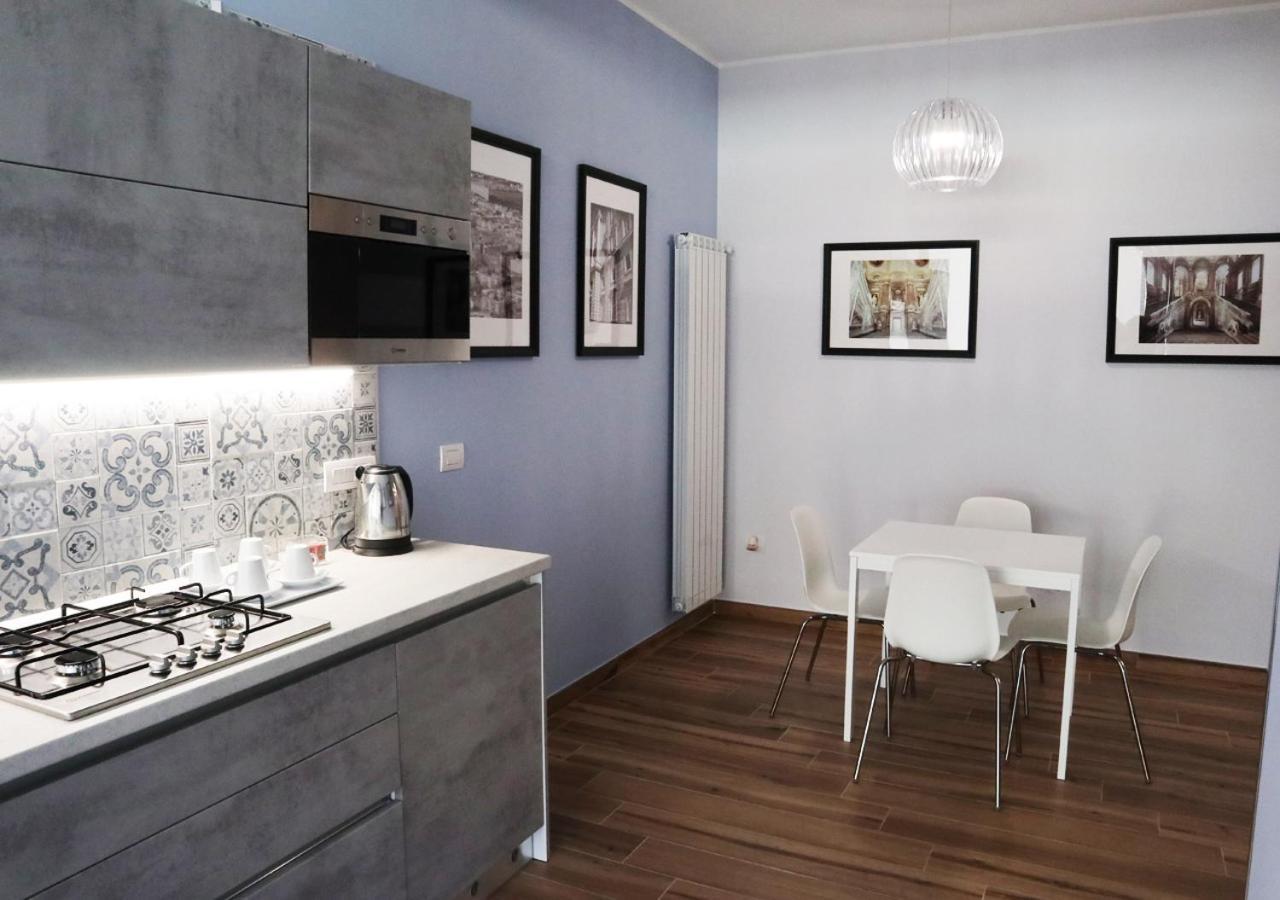 Residenza La Reggia Bed & Breakfast Caserta Bagian luar foto