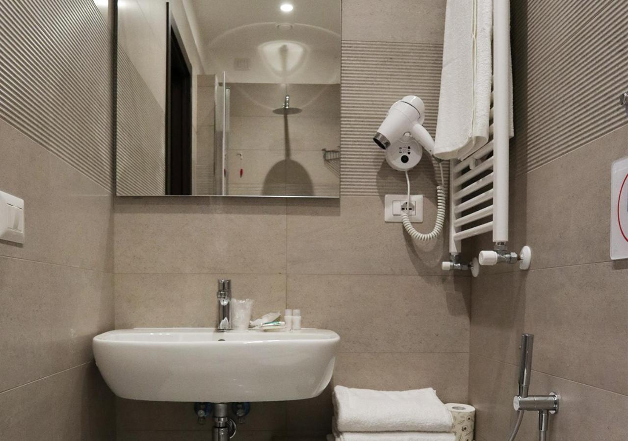 Residenza La Reggia Bed & Breakfast Caserta Bagian luar foto